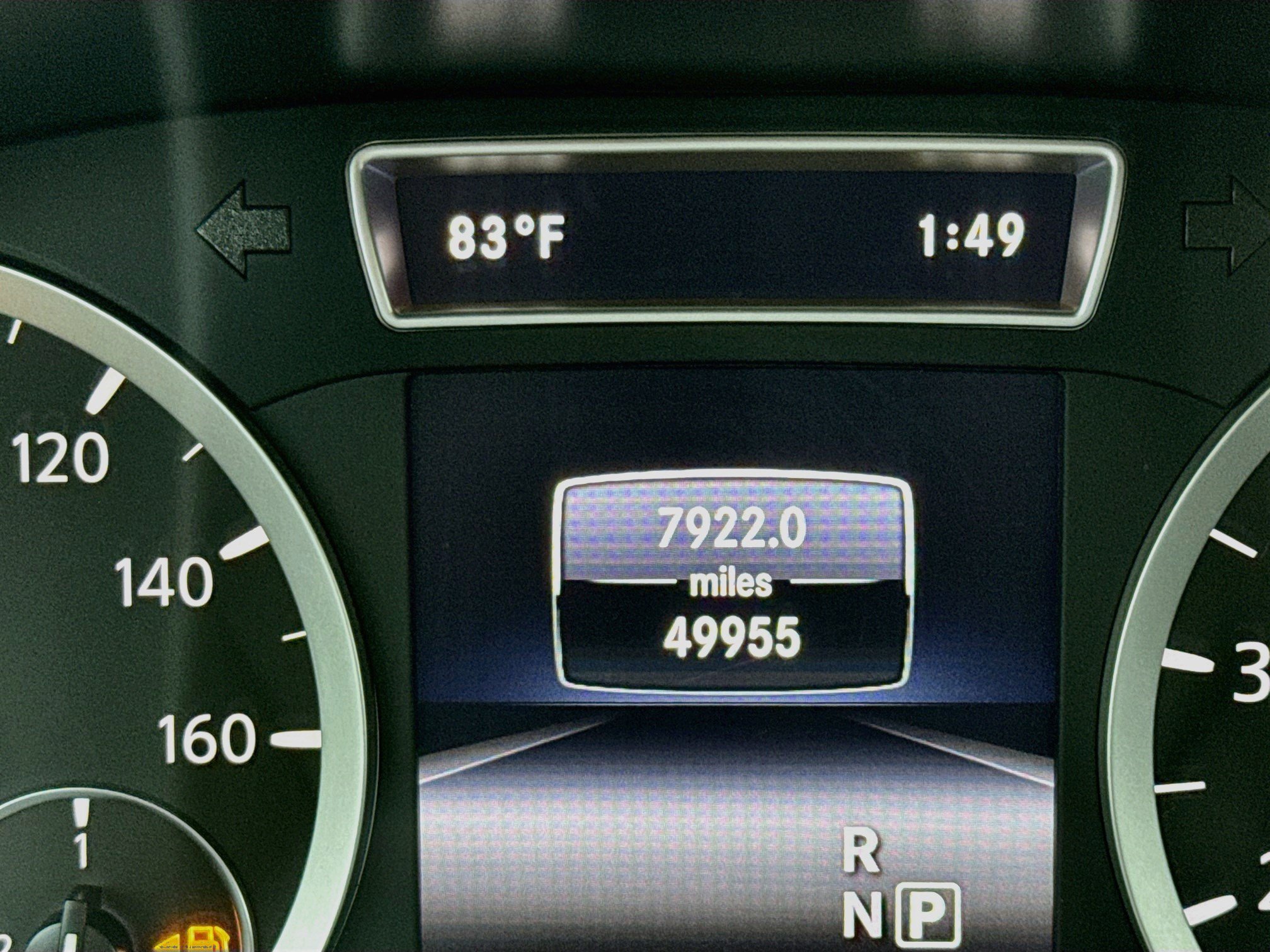 Used 2018 INFINITI QX30 Premium w/ Navigation Package FWD image 8