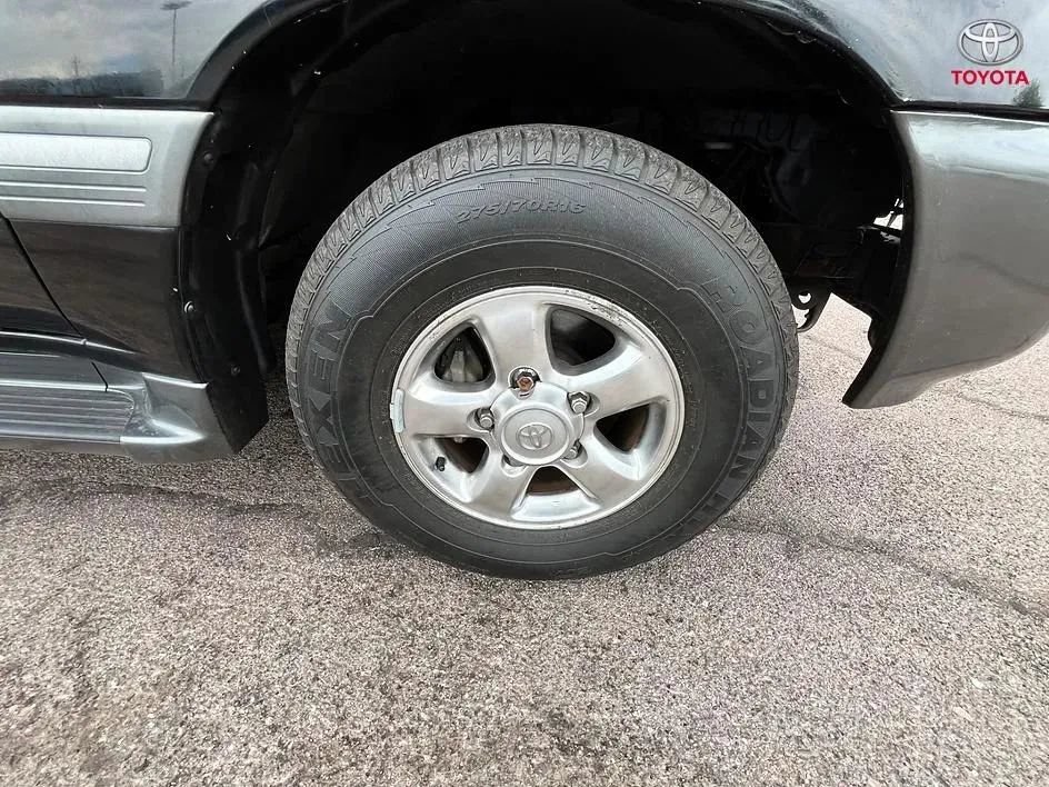 Used 2001 Toyota Land Cruiser AWD/4WD image 20