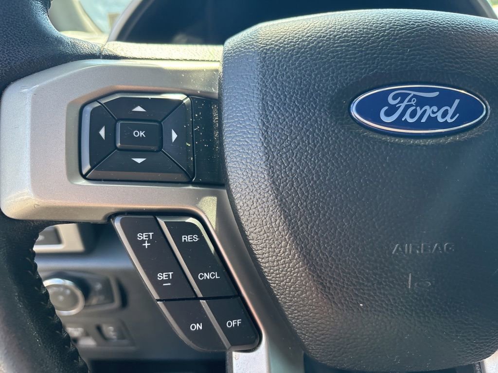 Used 2018 Ford F150 Lariat w/ Equipment Group 502A Luxury AWD/4WD image 20