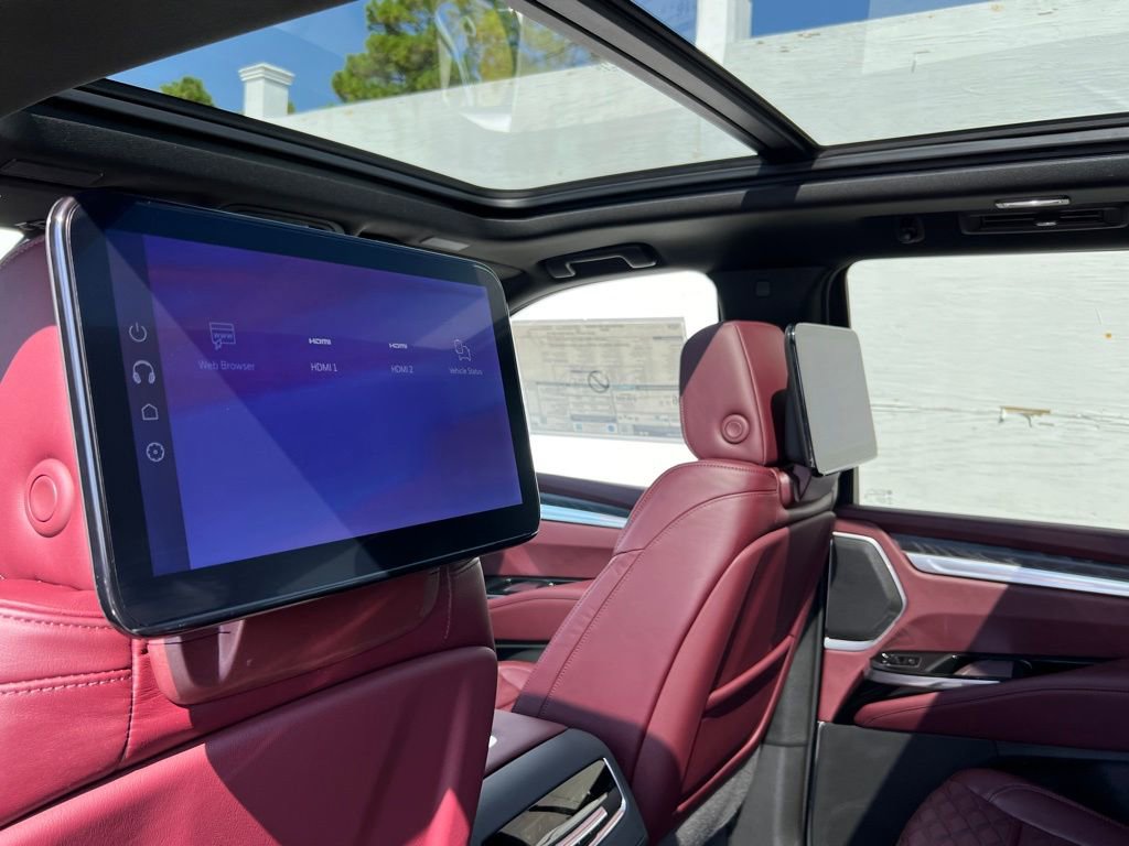 New 2025 Cadillac Escalade Premium Luxury image 19