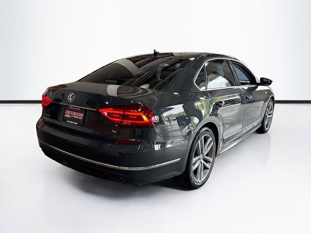 Used 2017 Volkswagen Passat 1.8T R-Line w/ R-Line Lighting Package FWD image 6