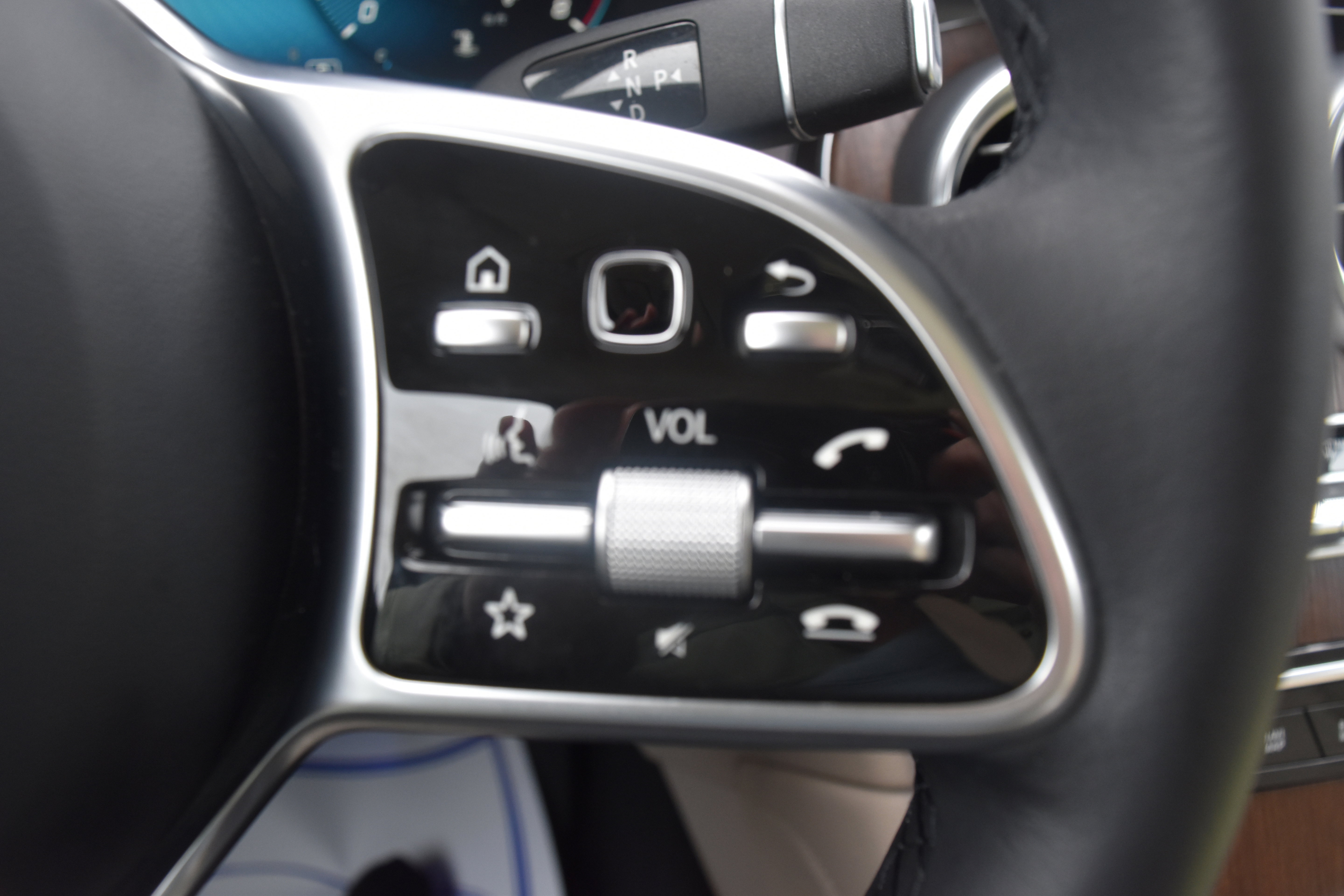 Used 2021 Mercedes-Benz GLC 300 4MATIC image 21