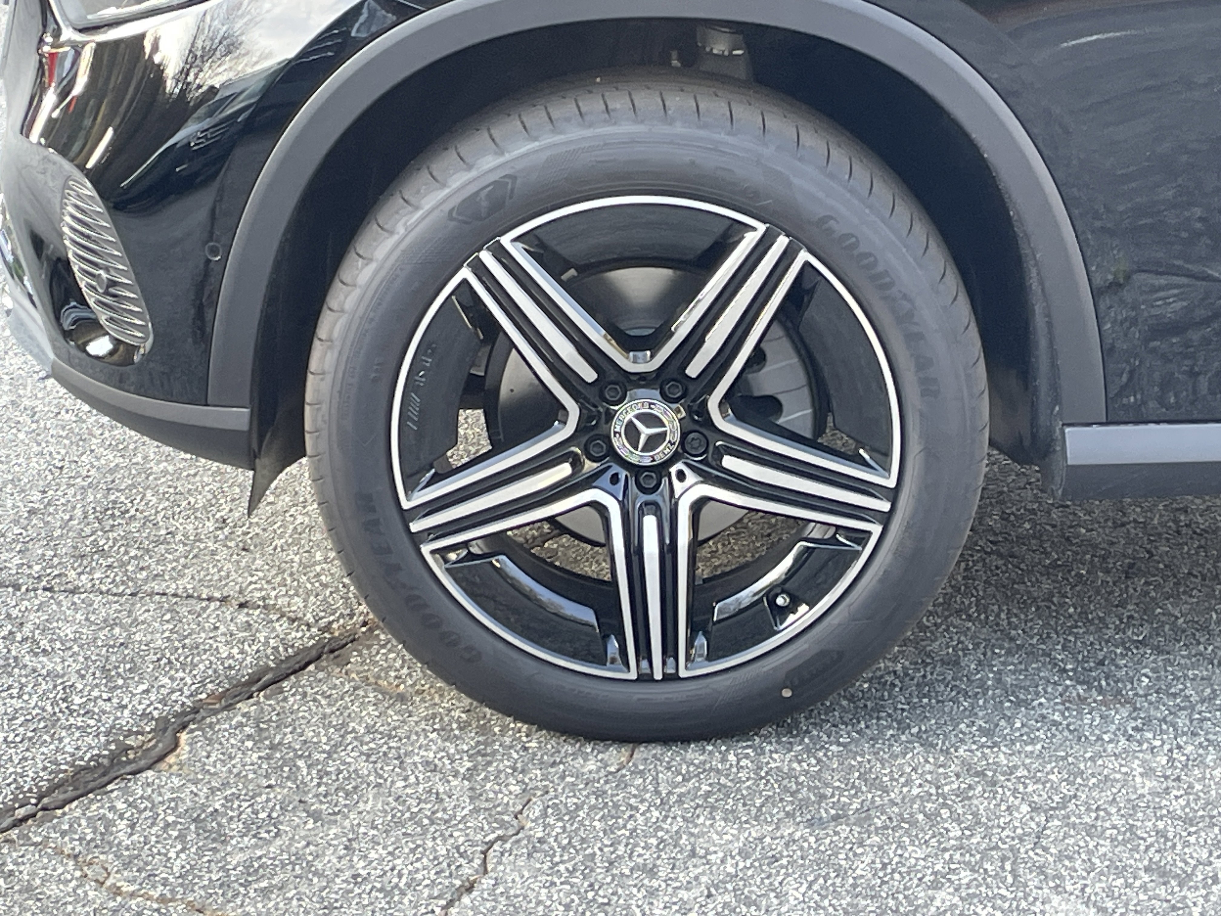 New 2026 Mercedes-Benz GLC 300 image 16