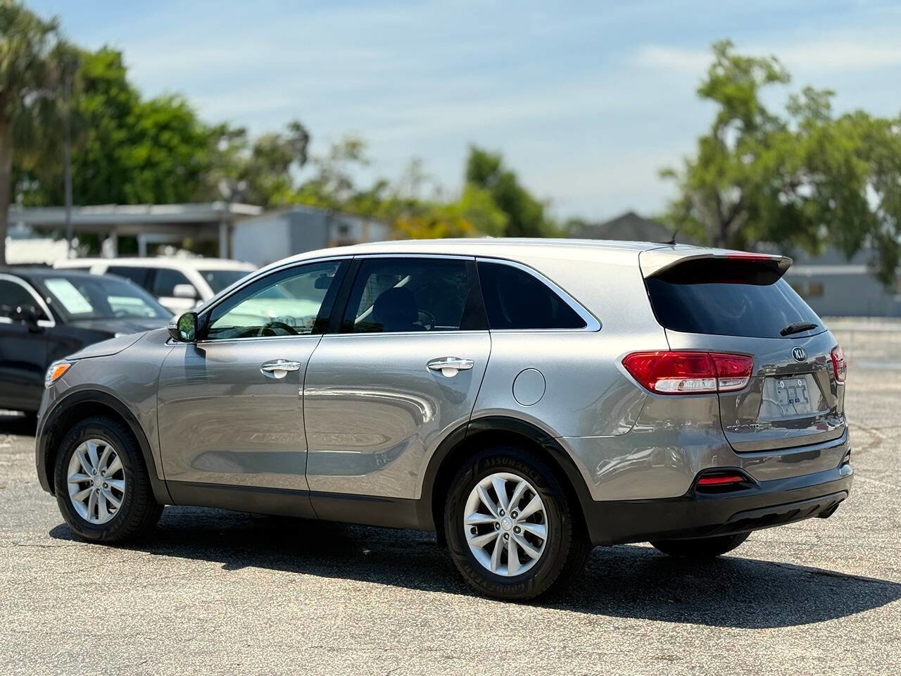 Used 2018 Kia Sorento L FWD image 6