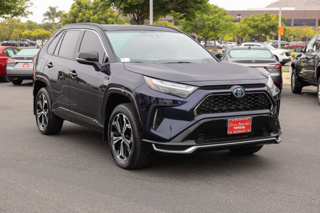 Certified 2023 Toyota RAV4 XSE w/ Weather Package AWD/4WD image 3