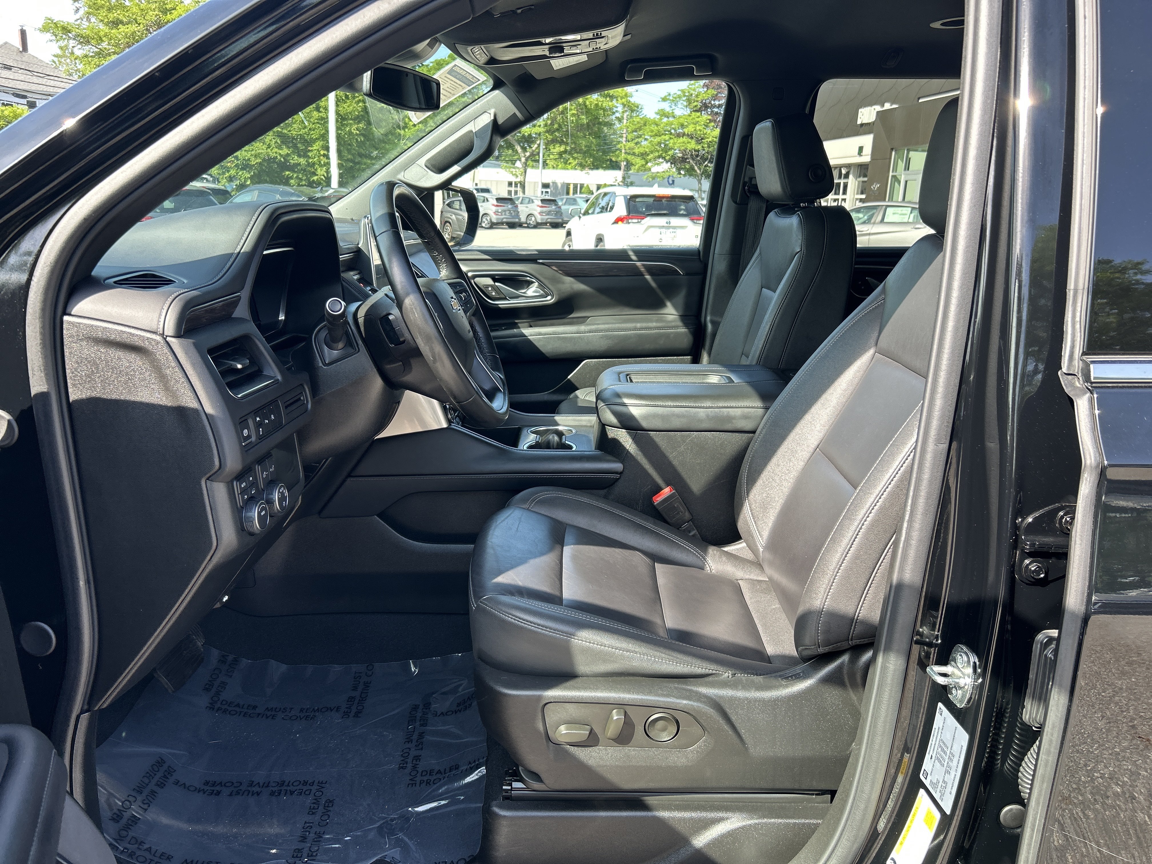 Used 2024 Chevrolet Tahoe LT AWD/4WD image 14
