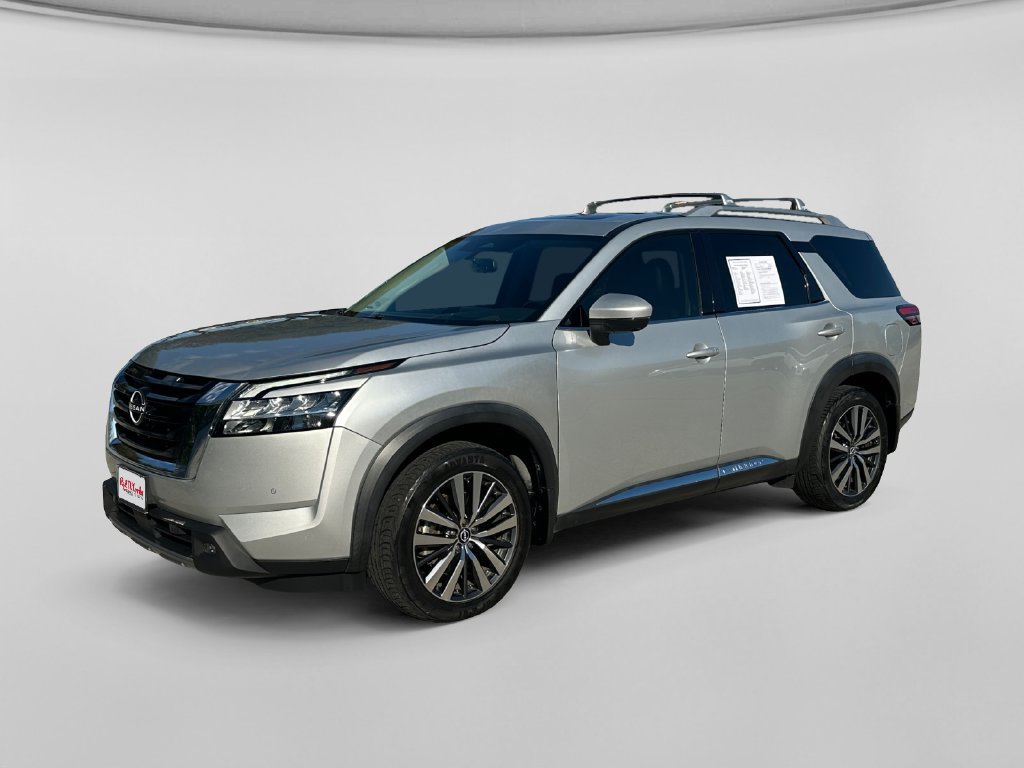 Used 2022 Nissan Pathfinder Platinum w/ Cargo Package