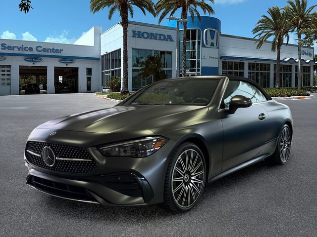 Used 2024 Mercedes-Benz CLE 450 4MATIC Cabriolet image 4