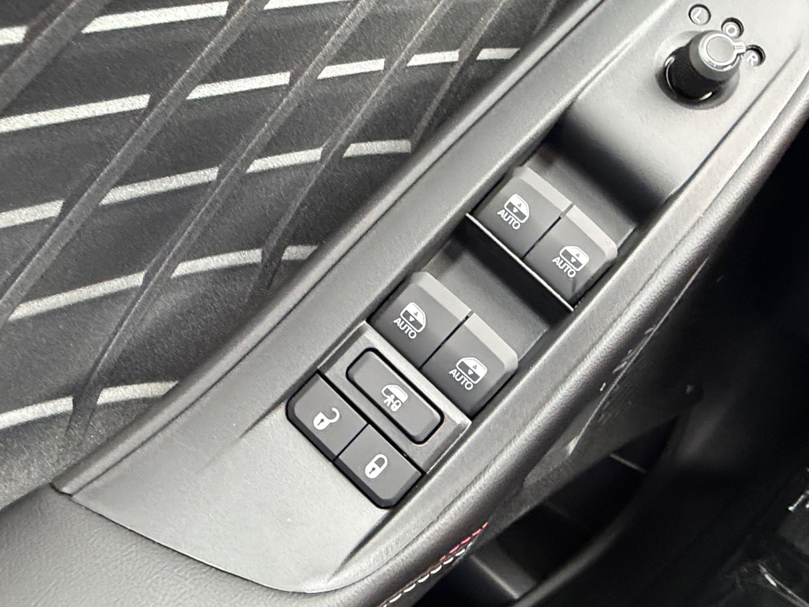 New 2026 Dodge Charger R/T AWD/4WD image 15