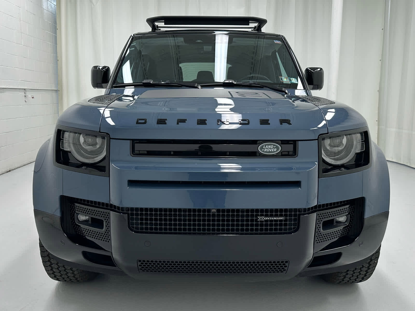Used 2023 Land Rover Defender 110 X-Dynamic SE AWD/4WD image 5