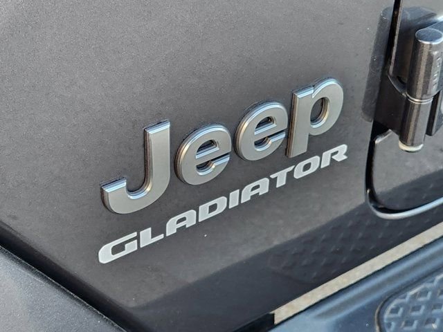Used 2021 Jeep Gladiator Overland w/ Popular Equipment Package image 9
