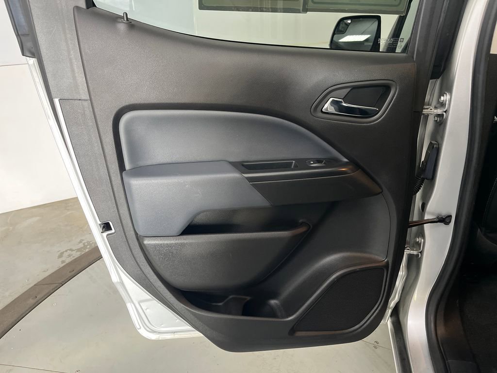 Used 2018 Chevrolet Colorado Z71 AWD/4WD image 27