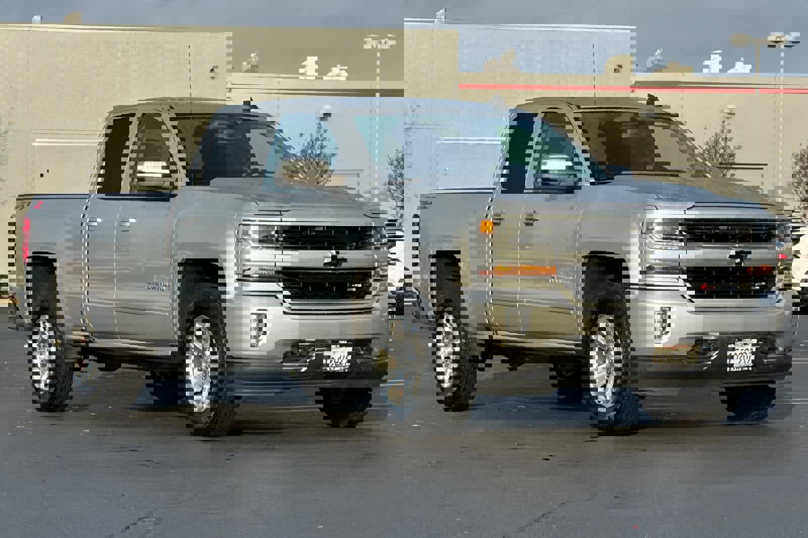 Used 2018 Chevrolet Silverado 1500 LT w/ All Star Edition image 5