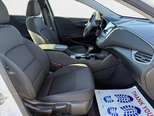Used 2022 Chevrolet Malibu LT image 11