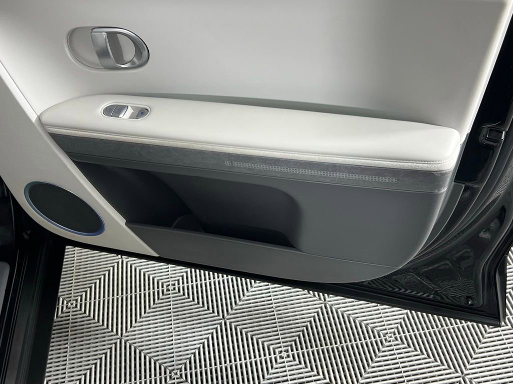 Used 2023 Hyundai Ioniq 5 SEL image 33