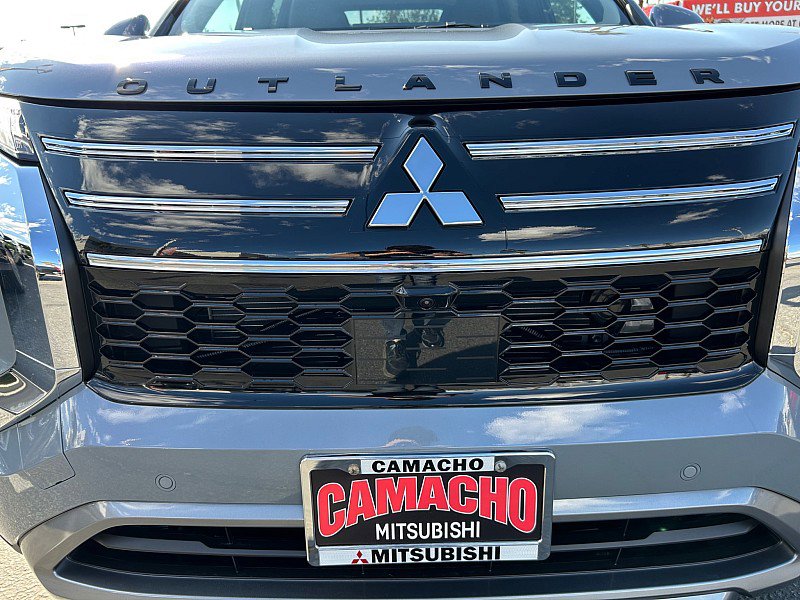 New 2025 Mitsubishi Outlander SE image 10