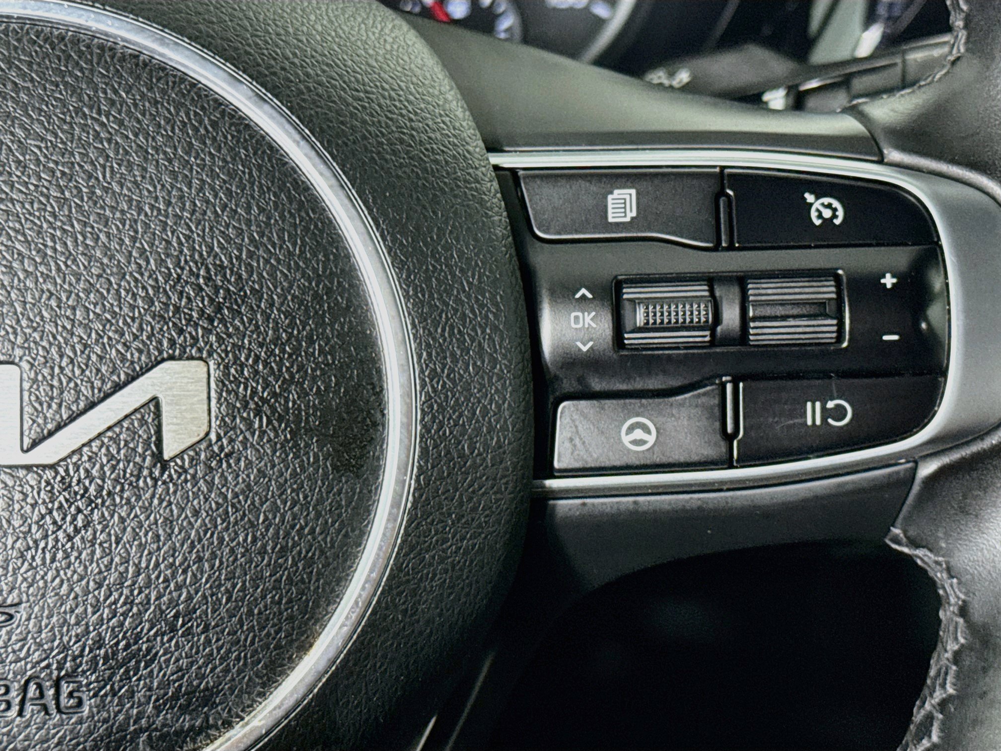 Used 2022 Kia K5 GT-Line FWD image 13