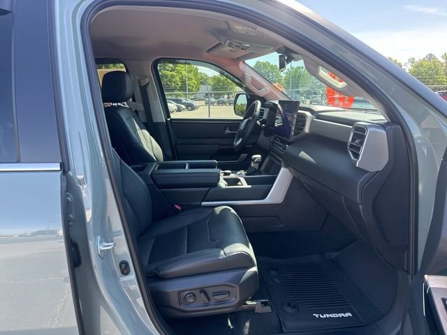 Used 2024 Toyota Tundra Limited AWD/4WD image 16