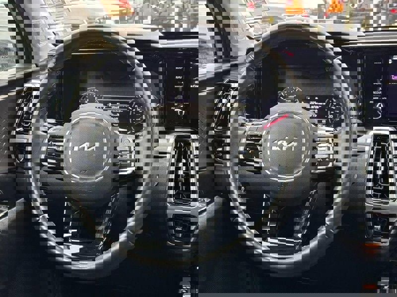 Used 2022 Kia Sorento SX image 11