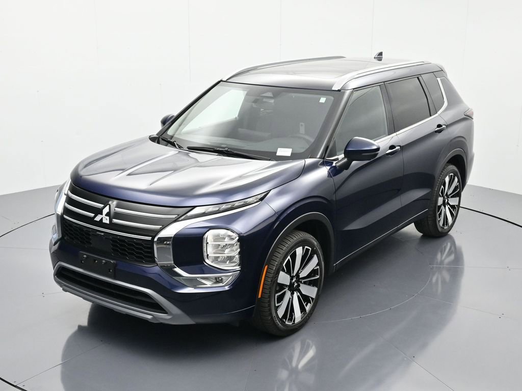 Used 2025 Mitsubishi Outlander SEL image 31