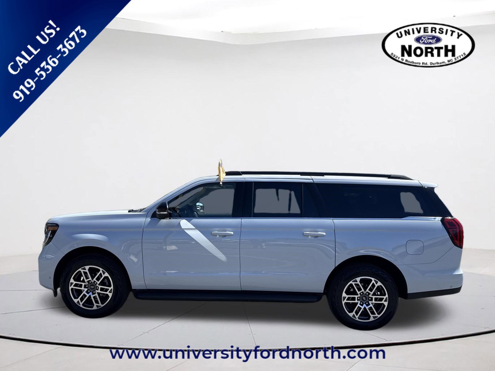 Used 2025 Ford Expedition Max Active image 4