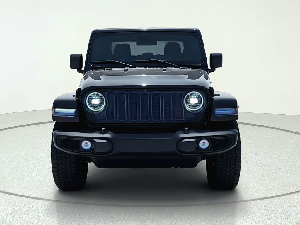 Used 2024 Jeep Gladiator Sport AWD/4WD image 2
