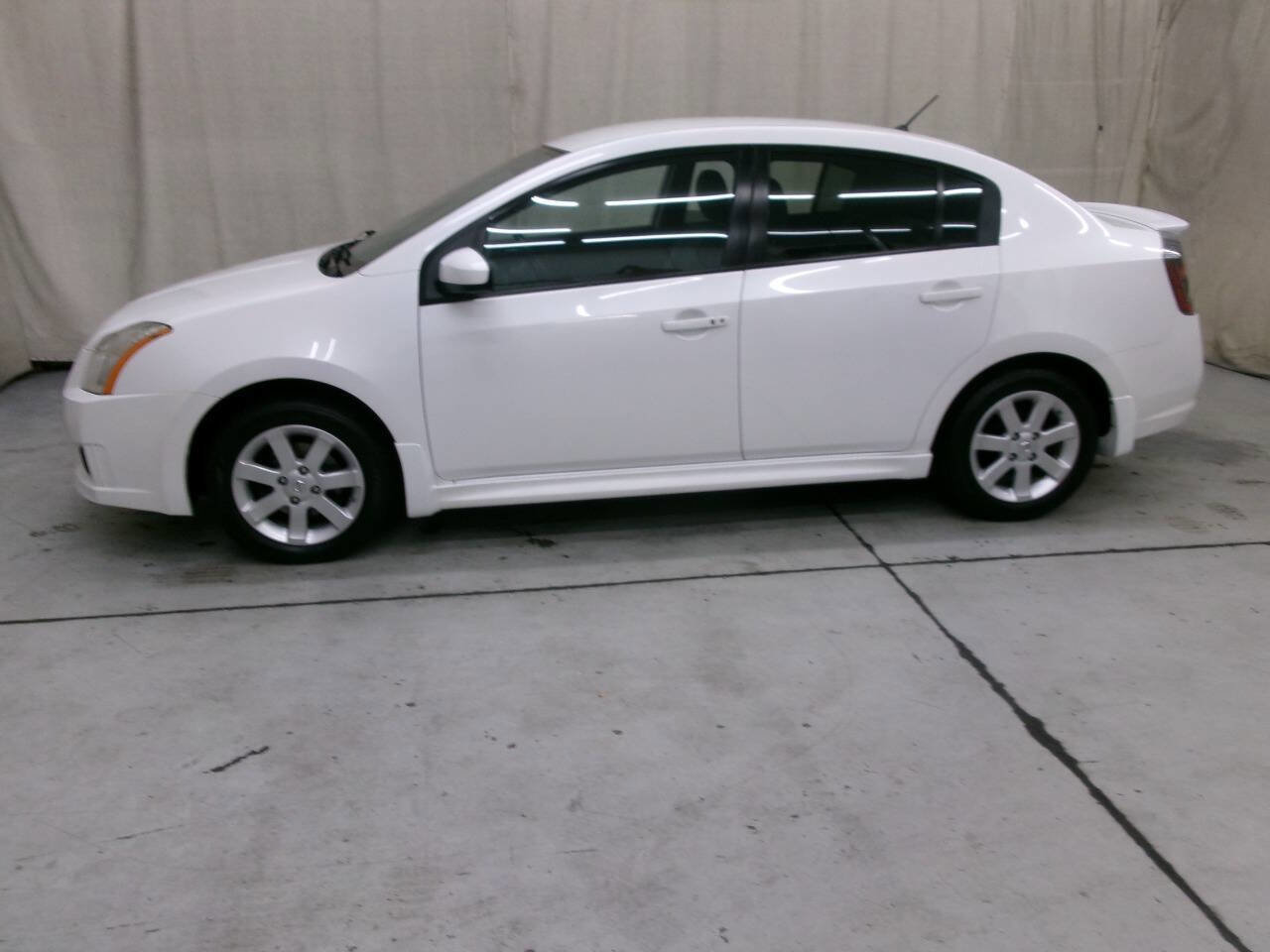Used 2011 Nissan Sentra 2.0 SR w/ Convenience Pkg image 4