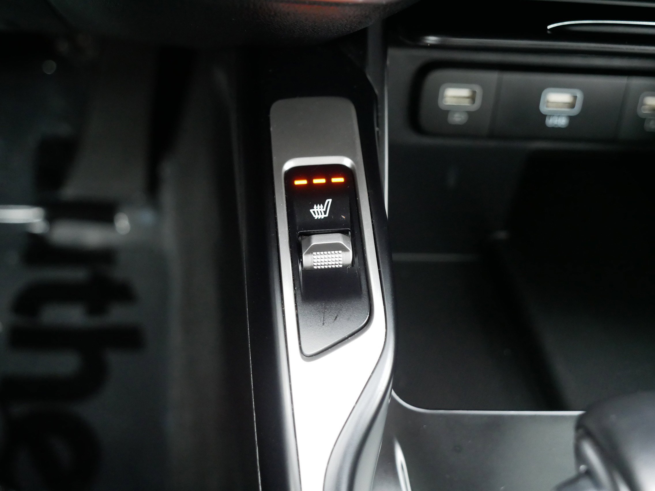 Certified 2022 Kia Sorento S w/ Panoramic Sunroof Package image 28