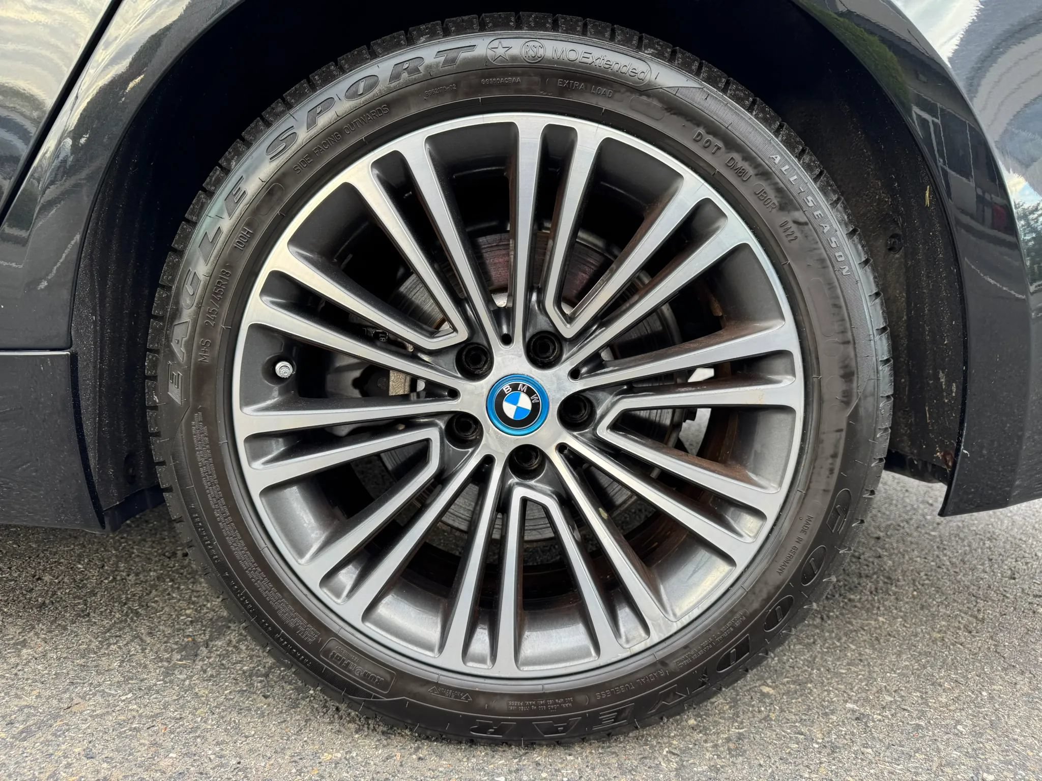 Used 2018 BMW 530e xDrive AWD/4WD image 19