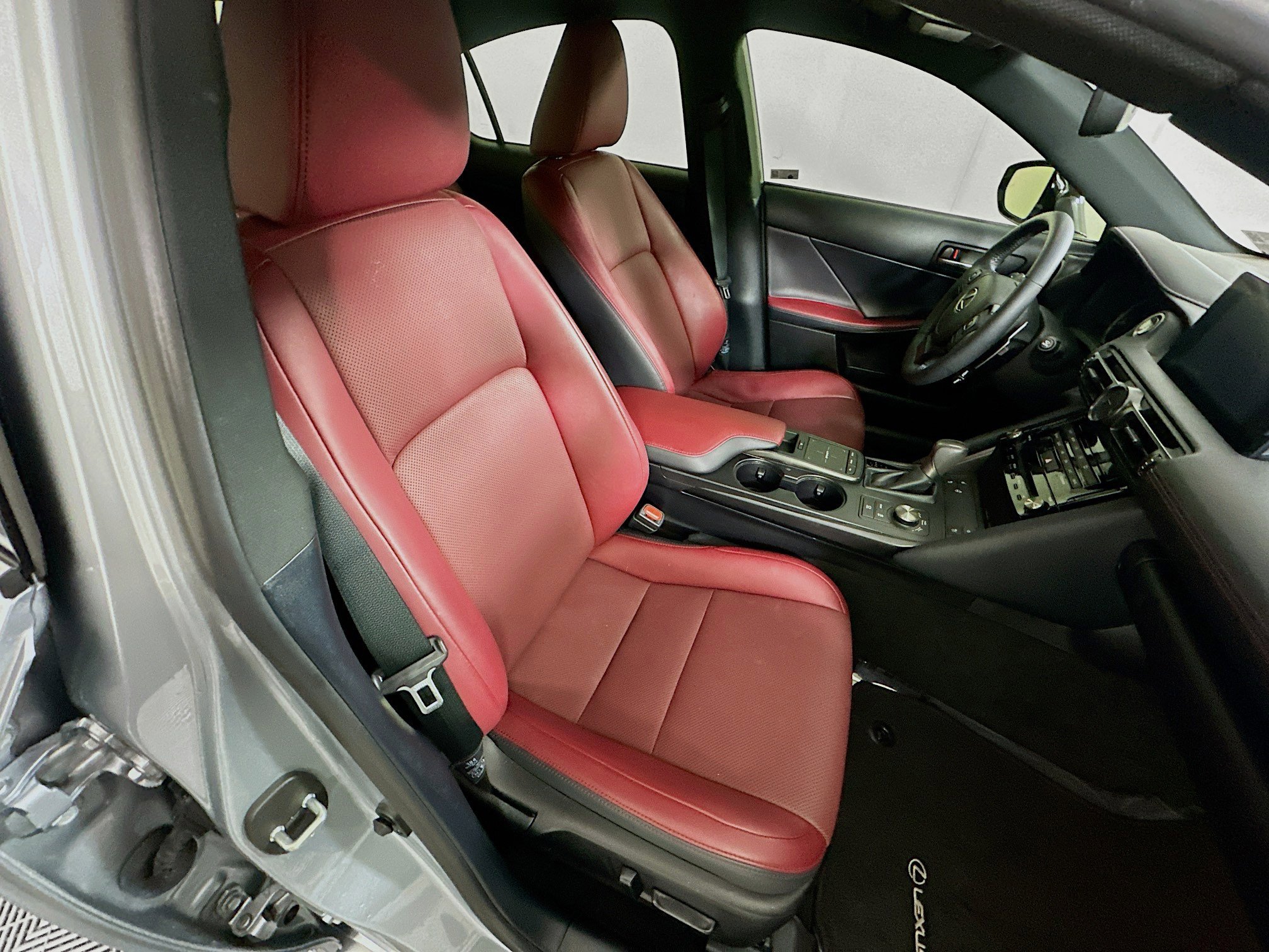 Used 2025 Lexus IS 300 w/ Comfort Package RWD image 32