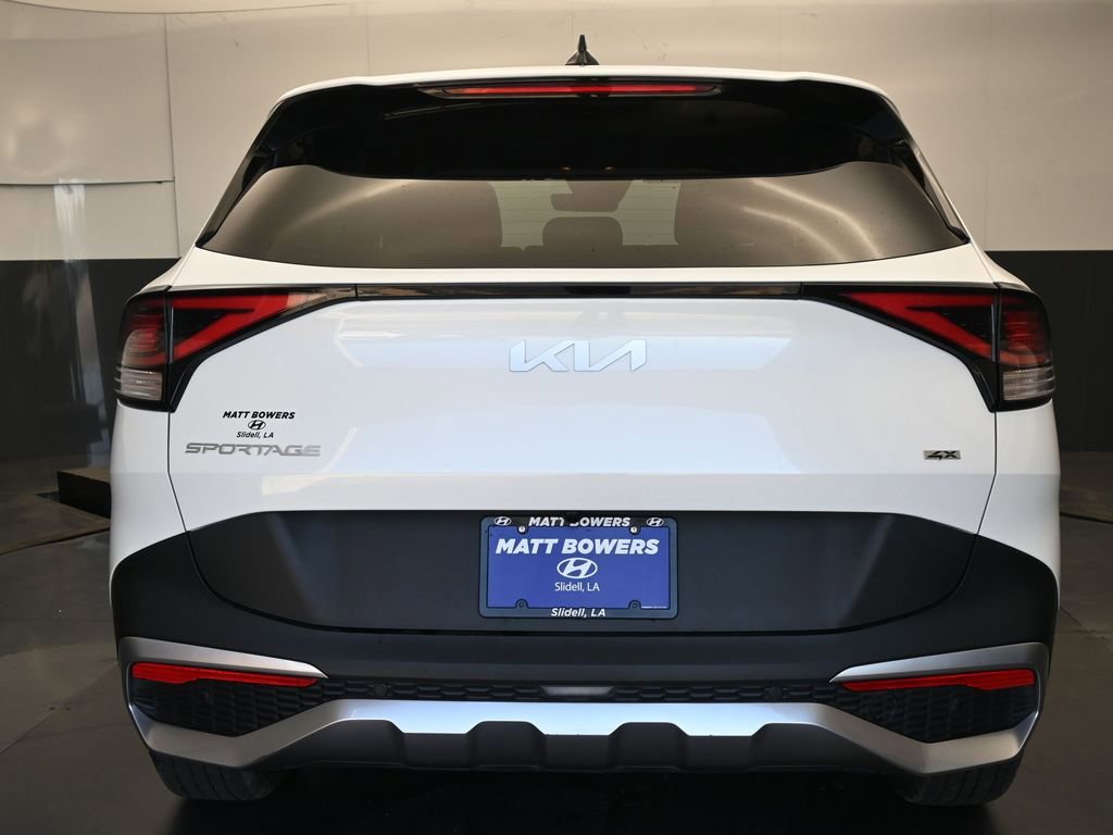 Used 2024 Kia Sportage LX image 16