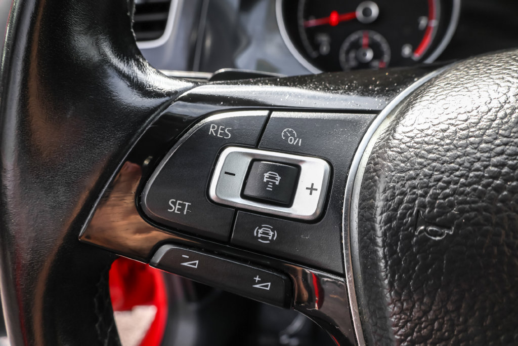 Used 2019 Volkswagen Golf SE w/ Driver Assistance Package FWD image 20