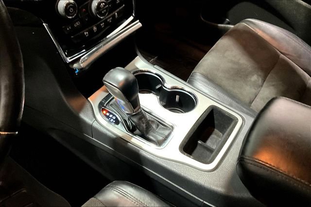 Used 2020 Jeep Grand Cherokee Altitude image 18