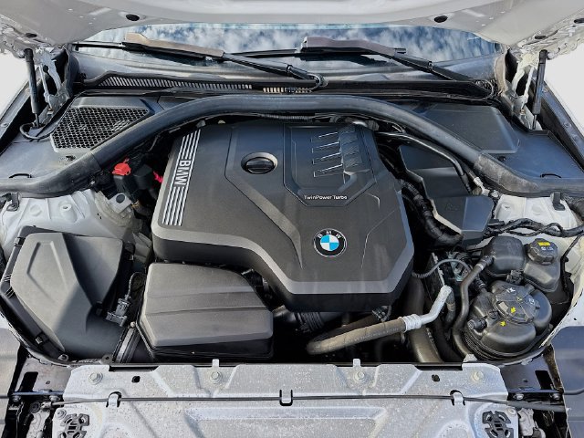 Used 2020 BMW 330i xDrive Sedan w/ Premium Package AWD/4WD image 39