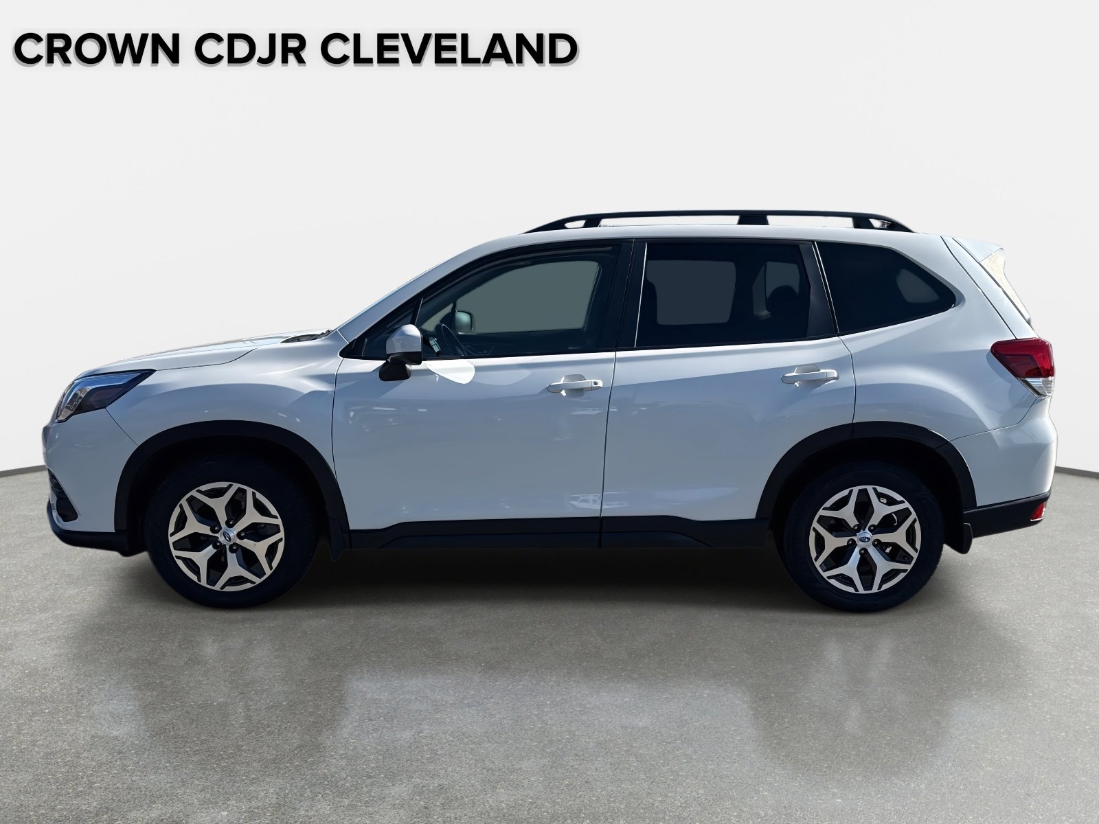 Used 2023 Subaru Forester Premium image 7