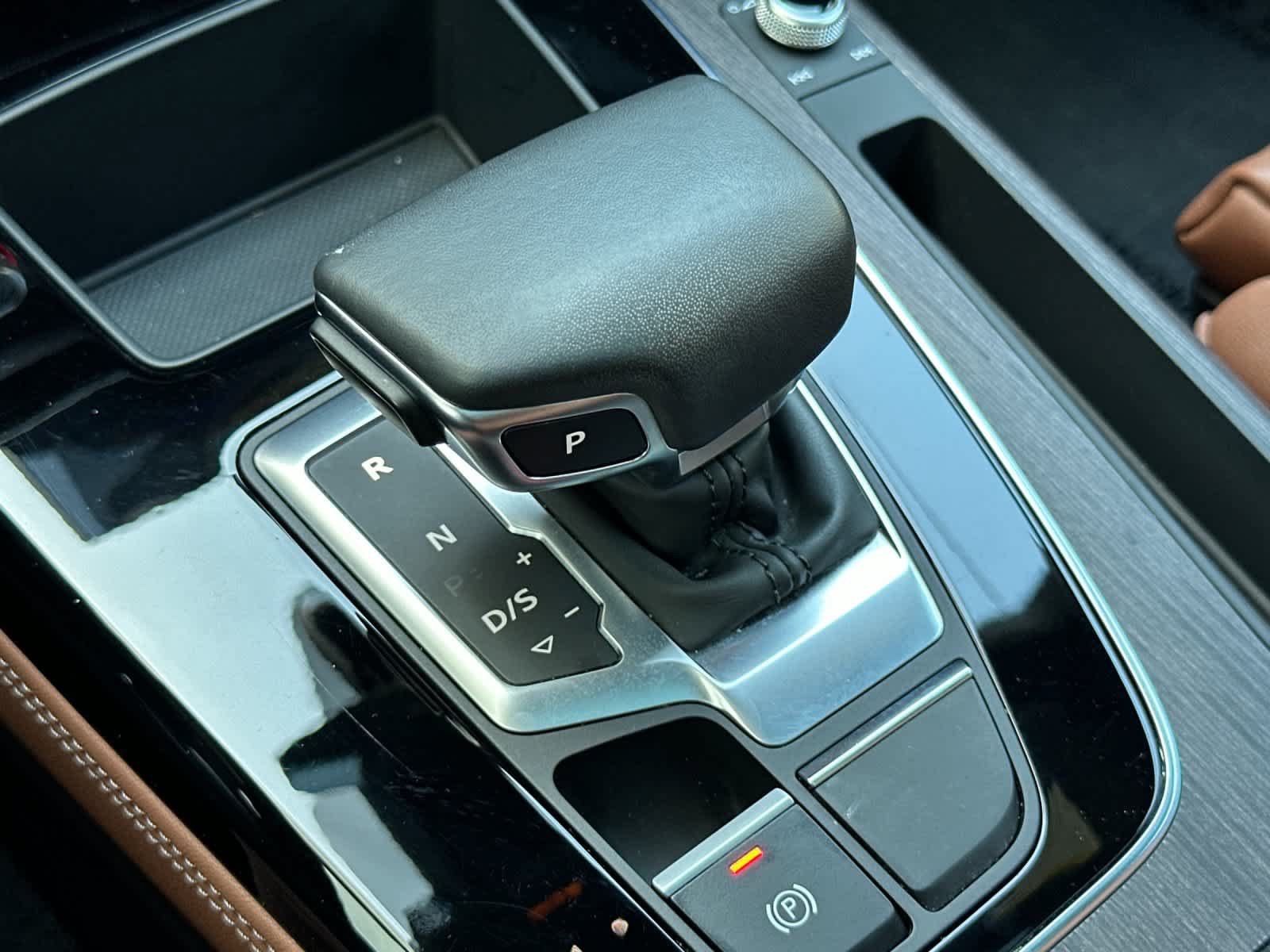 Used 2023 Audi Q5 e Premium Plus w/ Premium Plus Package AWD/4WD image 21
