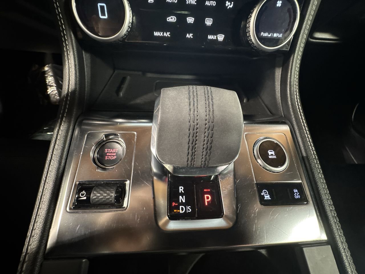 Used 2025 Jaguar F-PACE R-Dynamic S image 24