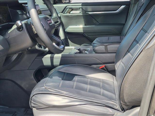 Used 2024 GMC Acadia Elevation w/ Luxury Package FWD image 14