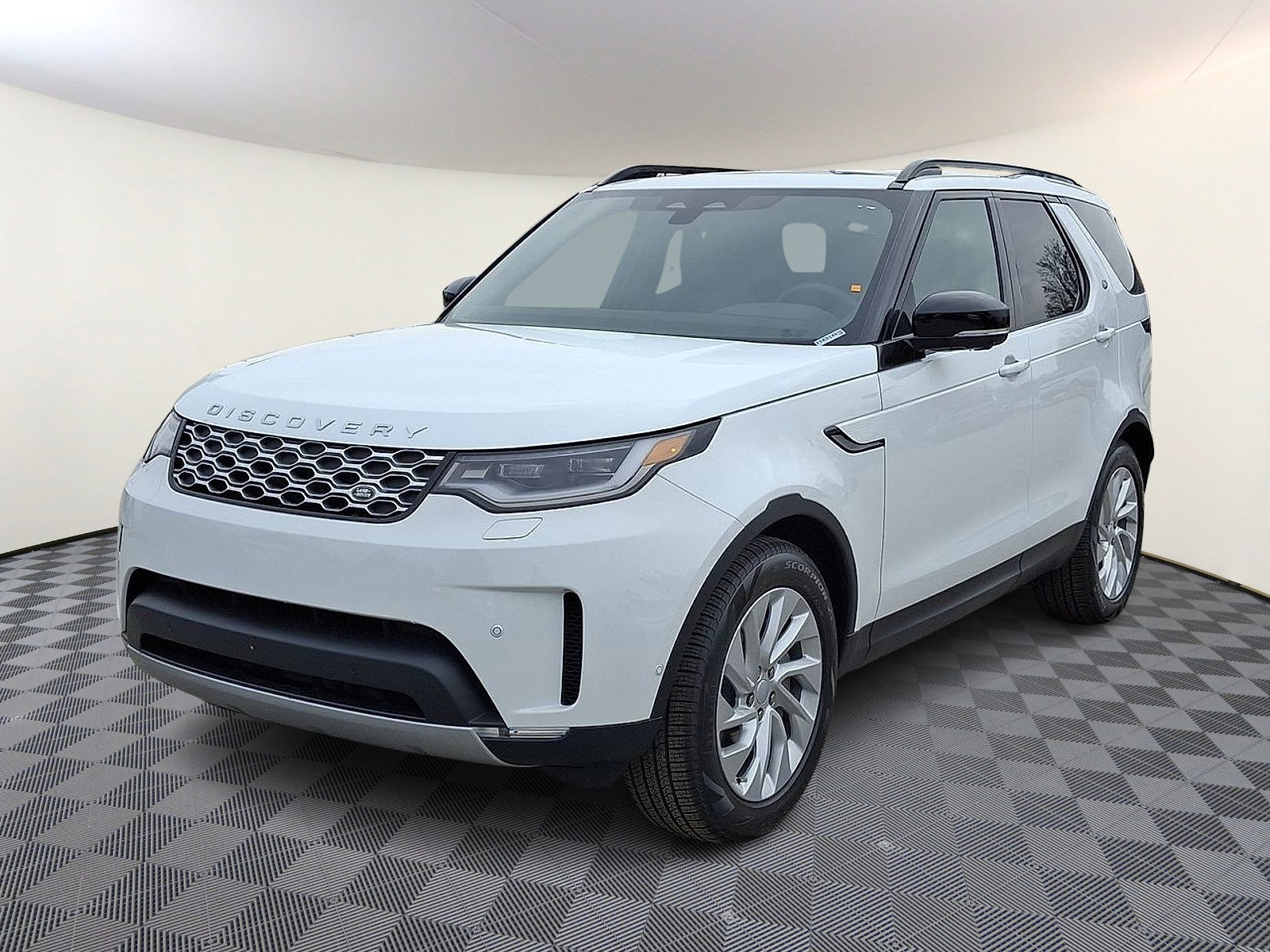 Certified 2025 Land Rover Discovery S AWD/4WD image 1