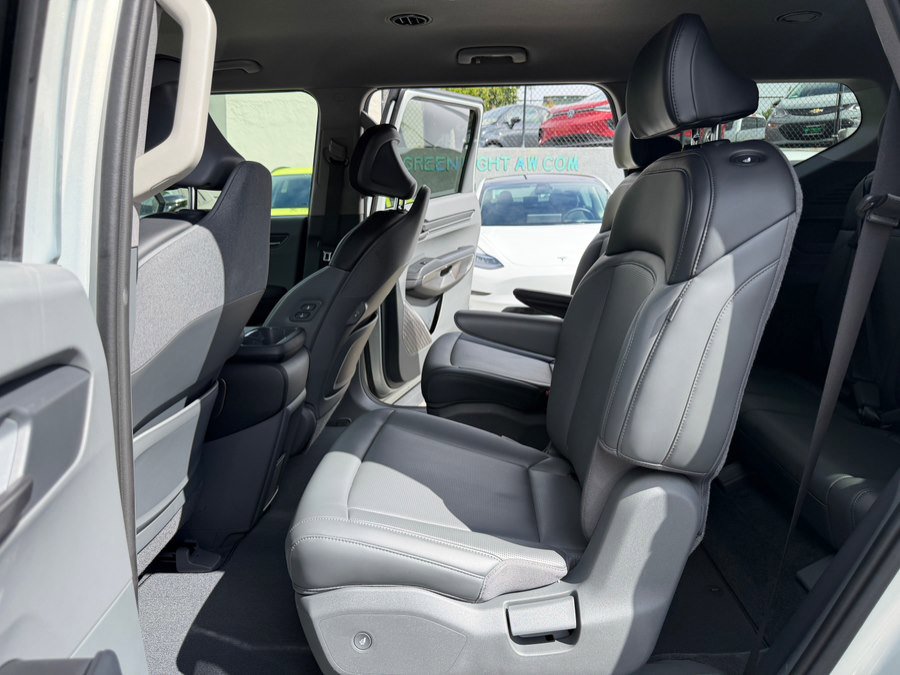Used 2024 Kia EV9 Light Long Range RWD image 52