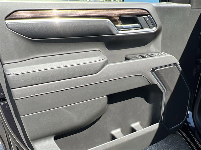 New 2026 GMC Sierra 1500 Elevation w/ LPO, Elevation Black Package image 10