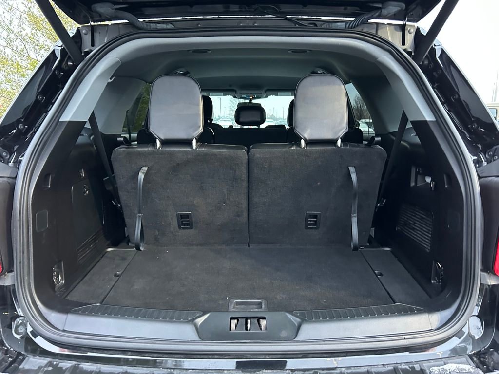 Used 2020 Ford Explorer XLT w/ Equipment Group 202A image 28