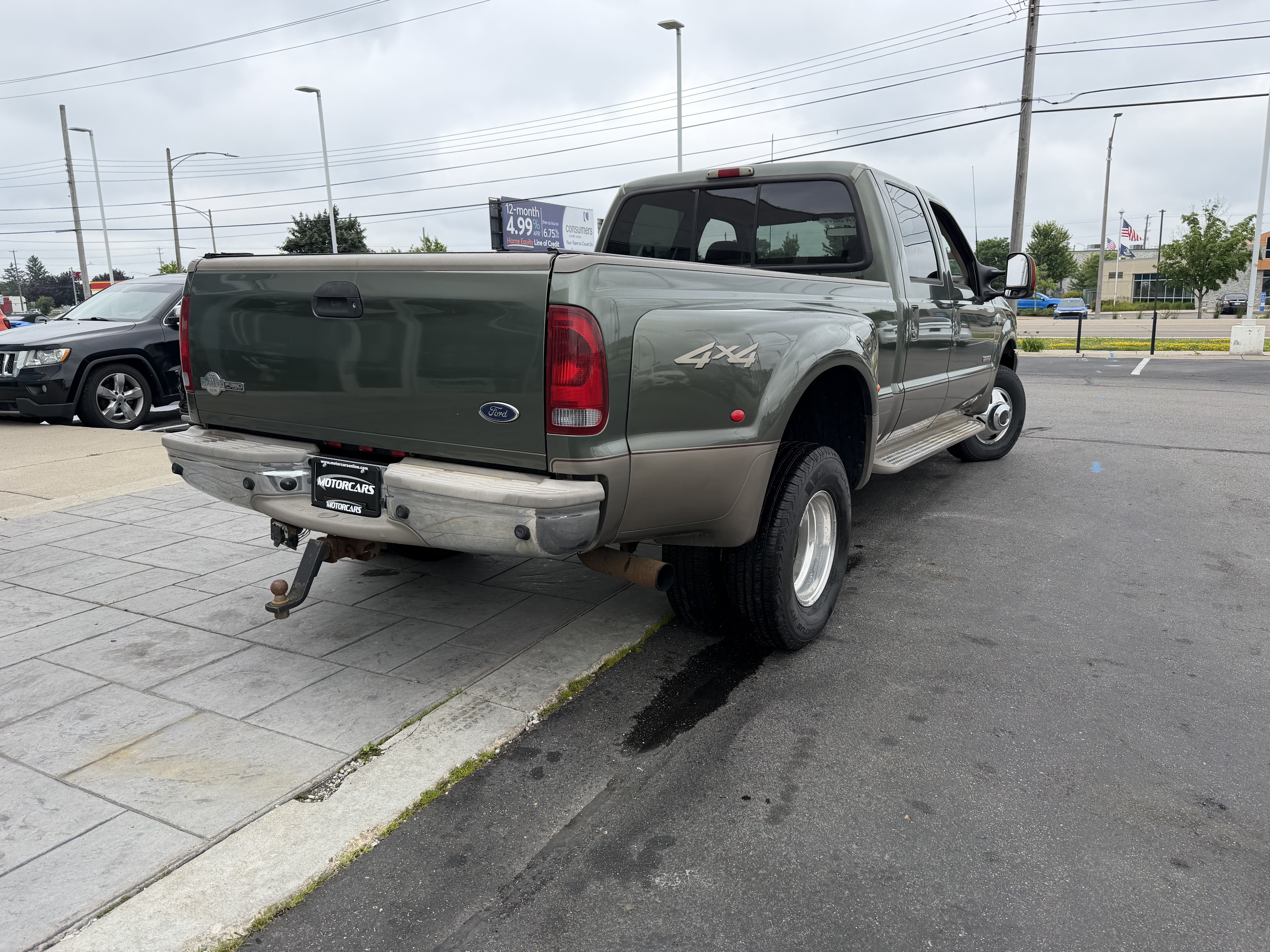 Used 2003 Ford F350 Lariat AWD/4WD image 3