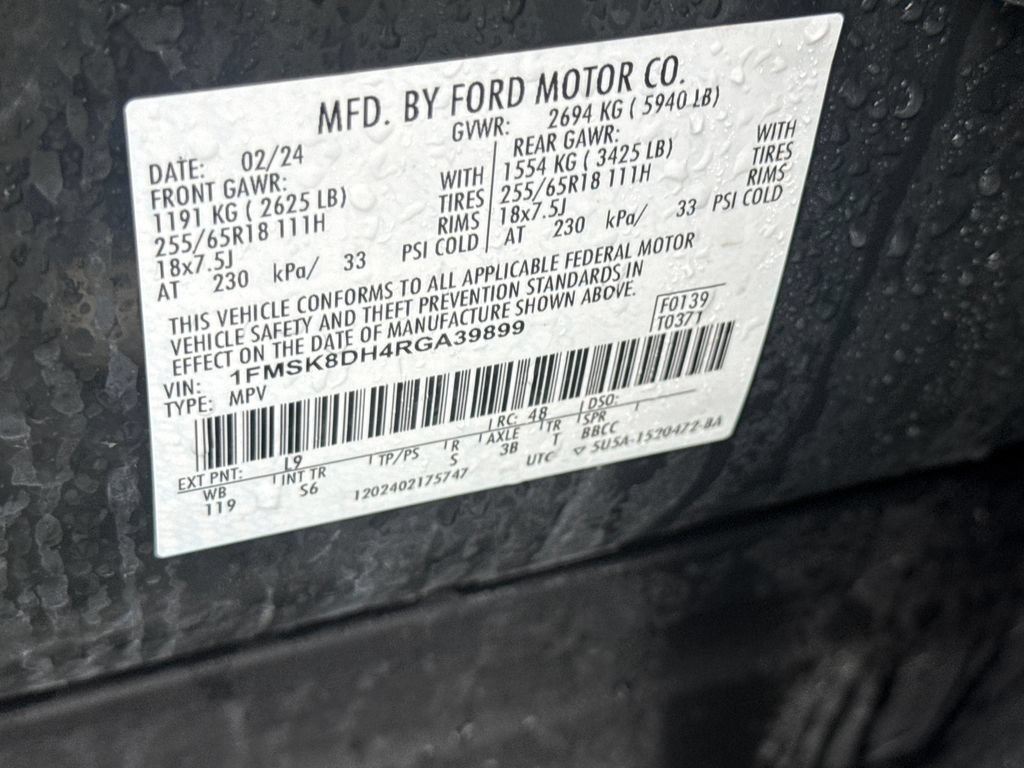 Used 2024 Ford Explorer XLT w/ Equipment Group 202A AWD/4WD image 33