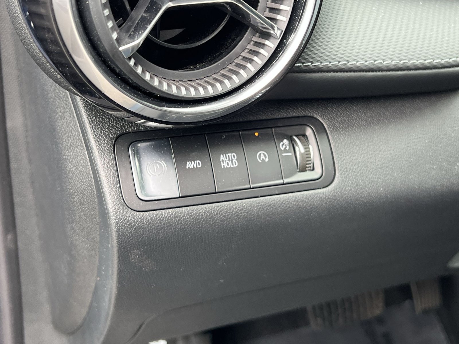 Used 2026 Chevrolet Equinox LT w/ Safety and Technology Package AWD/4WD image 35