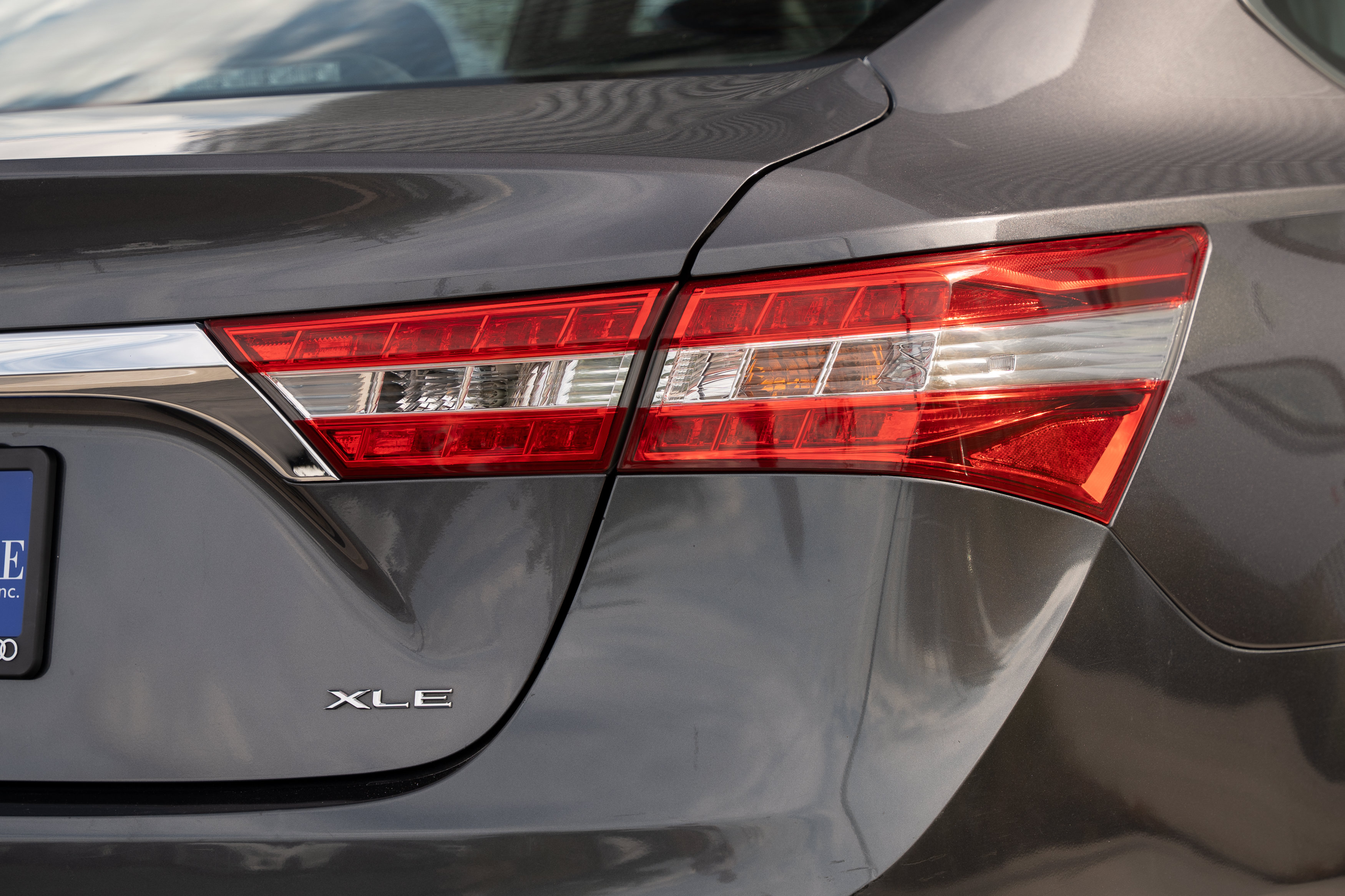 Used 2015 Toyota Avalon XLE Touring FWD image 27
