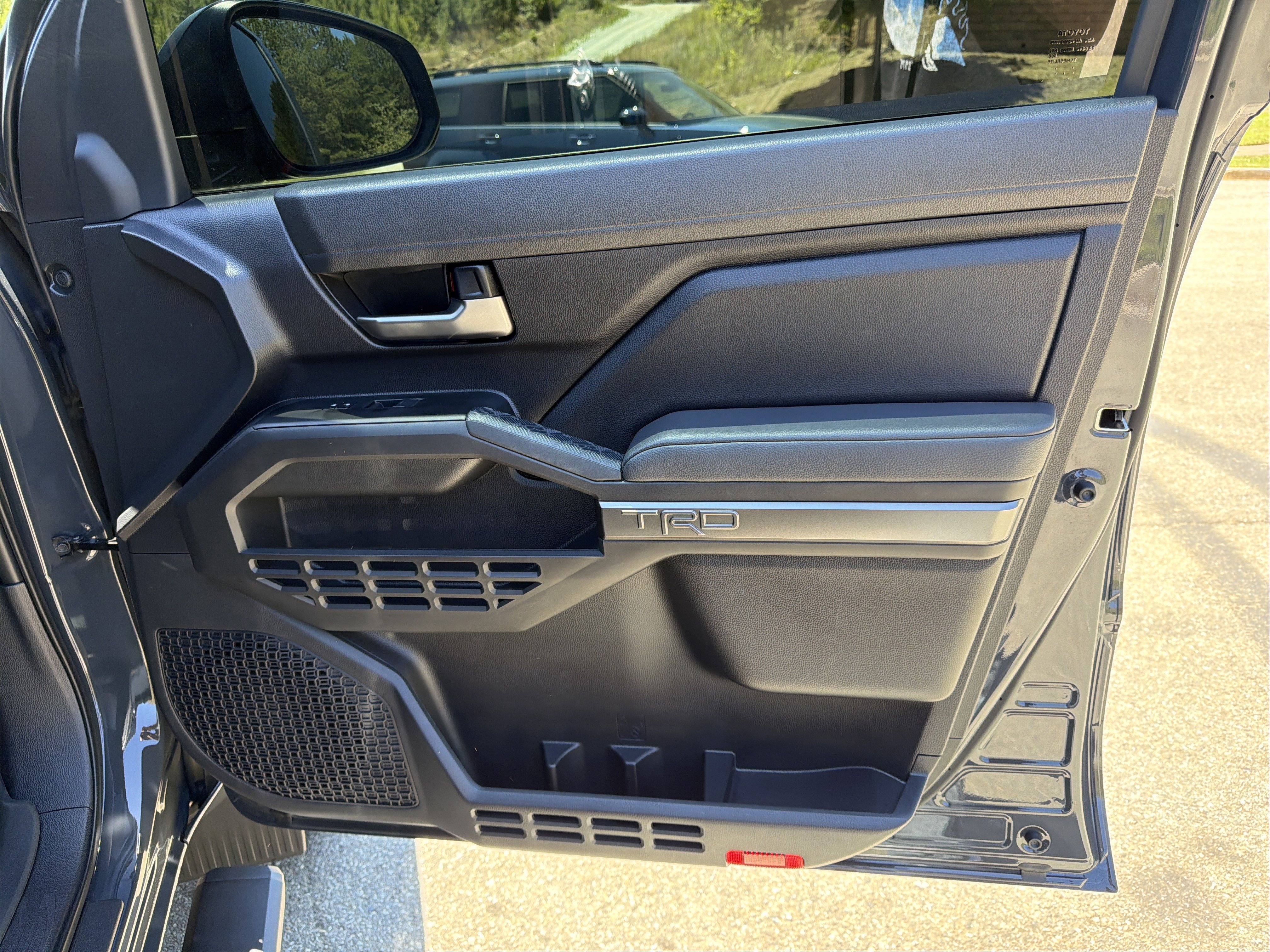 Used 2025 Toyota Tacoma TRD Sport RWD image 14