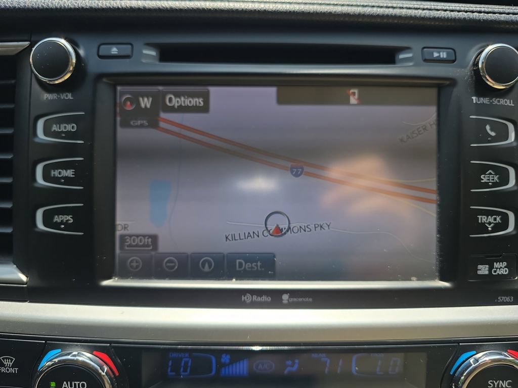 Used 2015 Toyota Highlander XLE AWD/4WD image 31