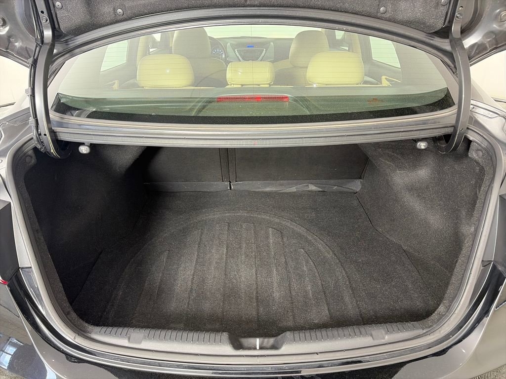 Used 2011 Hyundai Elantra Limited FWD image 23