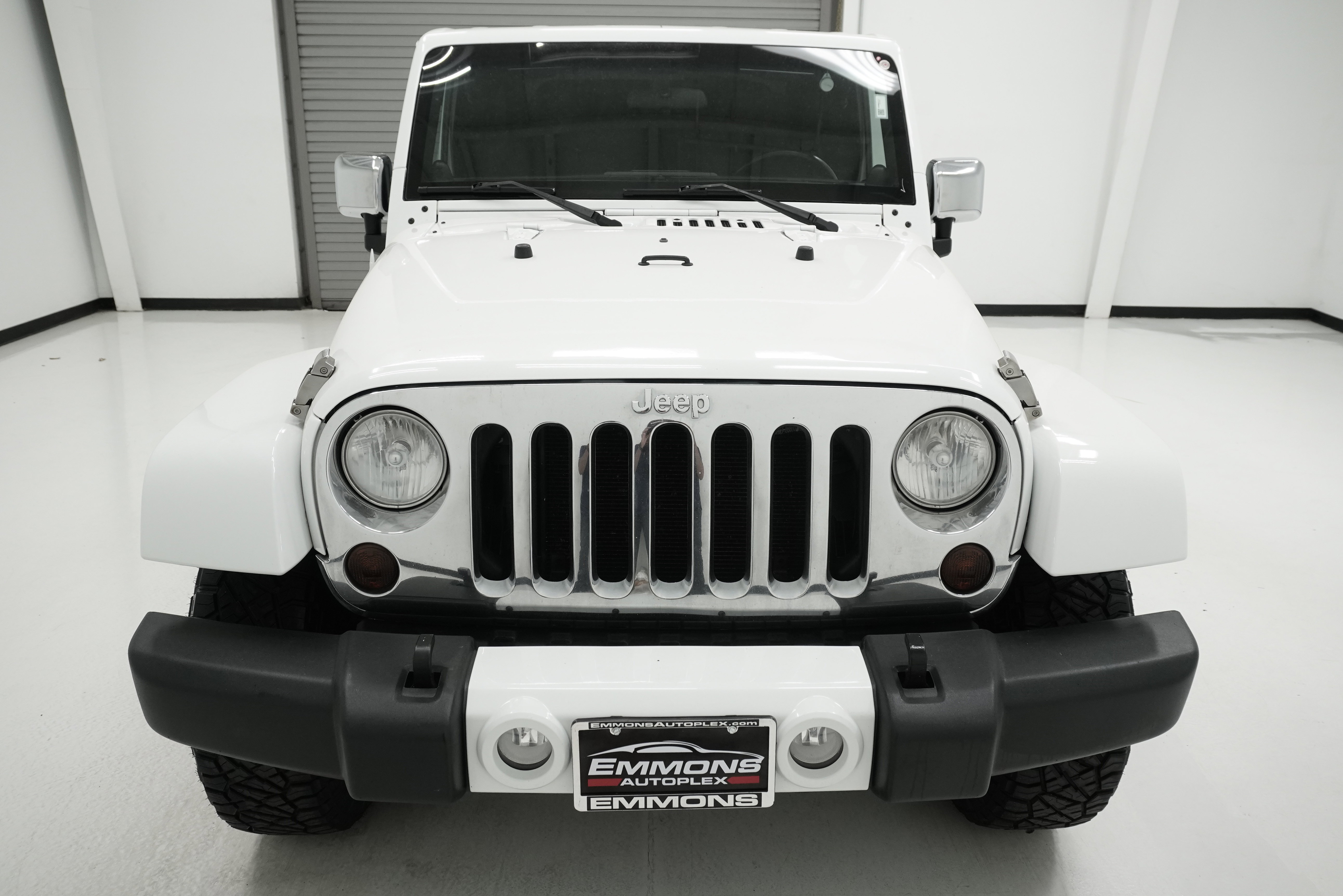 Used 2011 Jeep Wrangler Sahara w/ Connectivity Group image 2